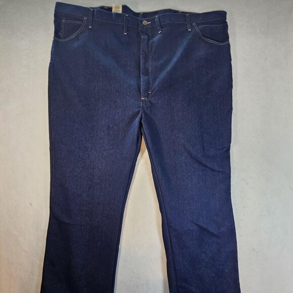 Wrangler Rugged Wear Relaxed Stretch Flex Denim Jeans Mens 54X30 NWT - Picture 1 of 8